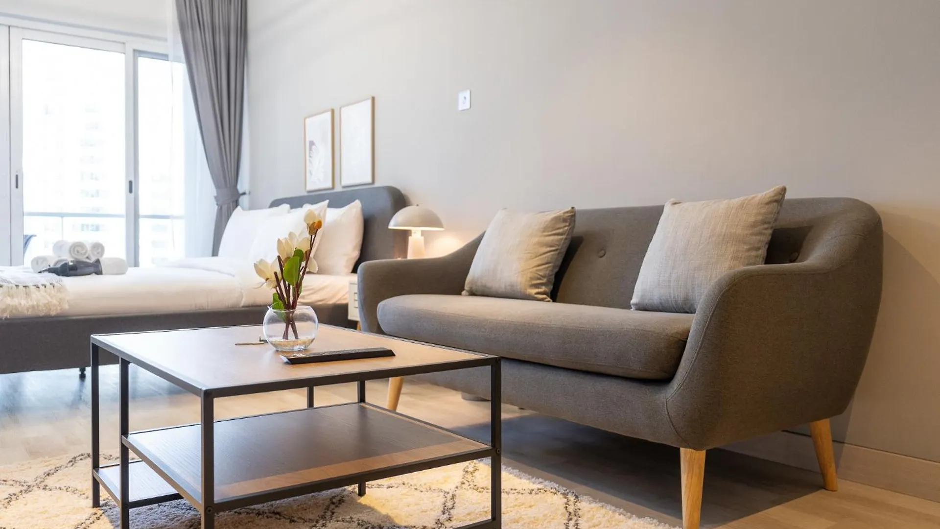 Apartment Cozy Retreat In The Heart Of Jlt - Lakeview Tower Dubai United Arab Emirates